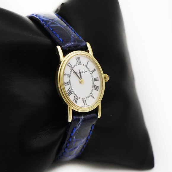 TIFFANY & Co. - Picture 1 of 6